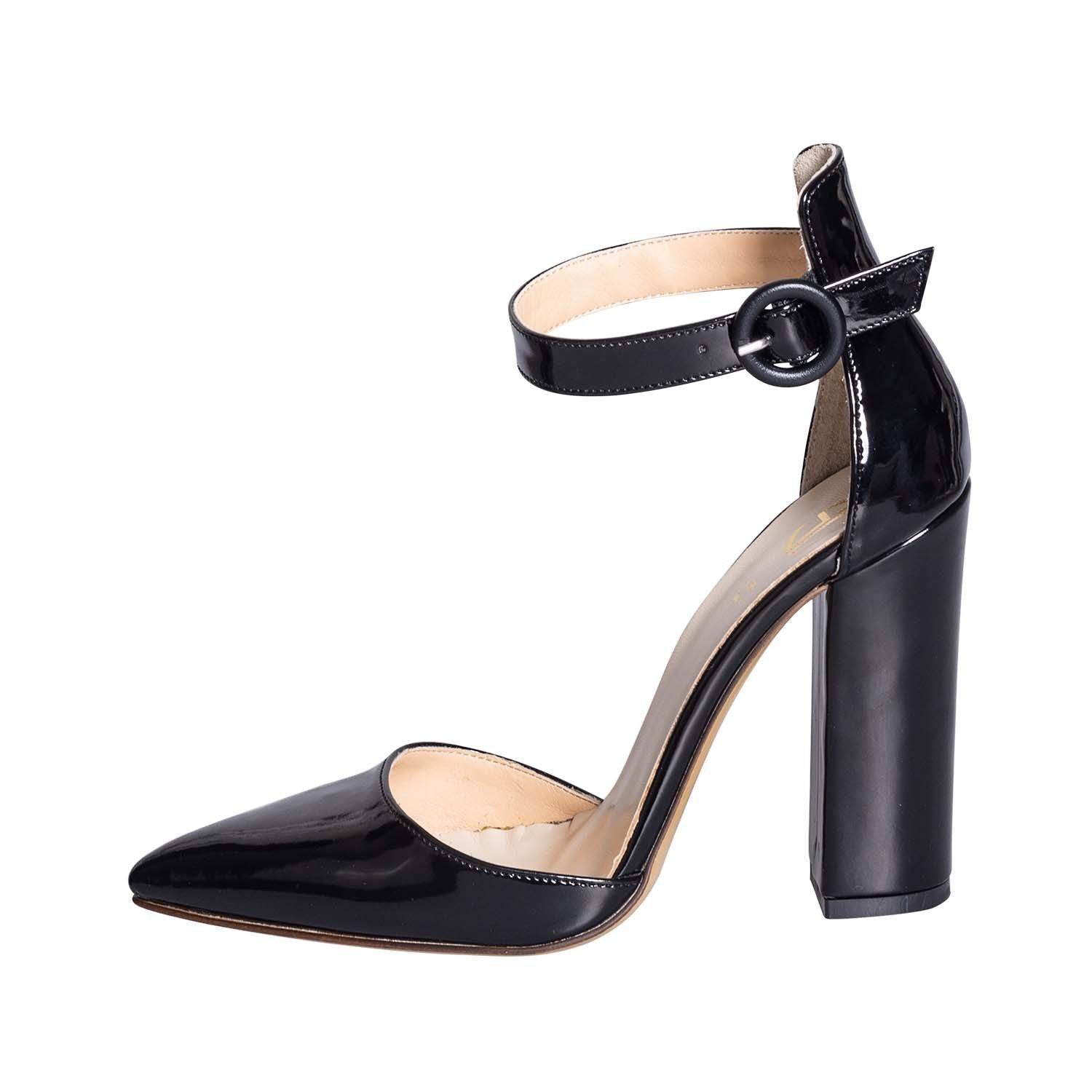 Tacchi rossi chiusi clearance
