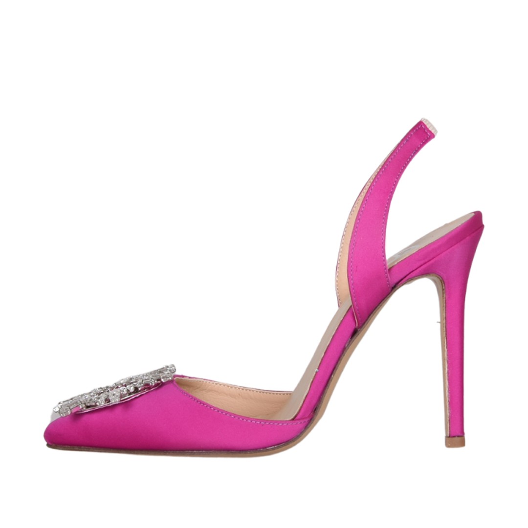 Scarpe a punta in raso fucsia con accessorio di strass
