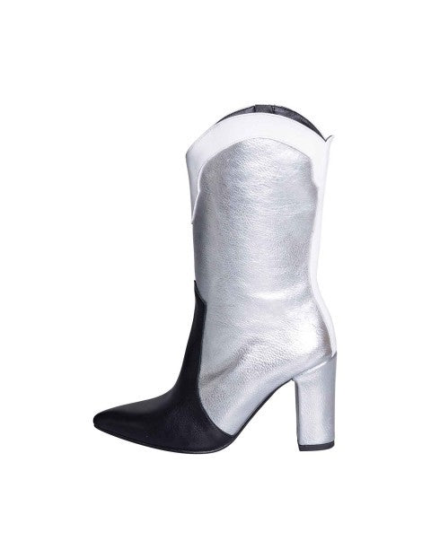 Stivali a punta con tacco alto made in italy